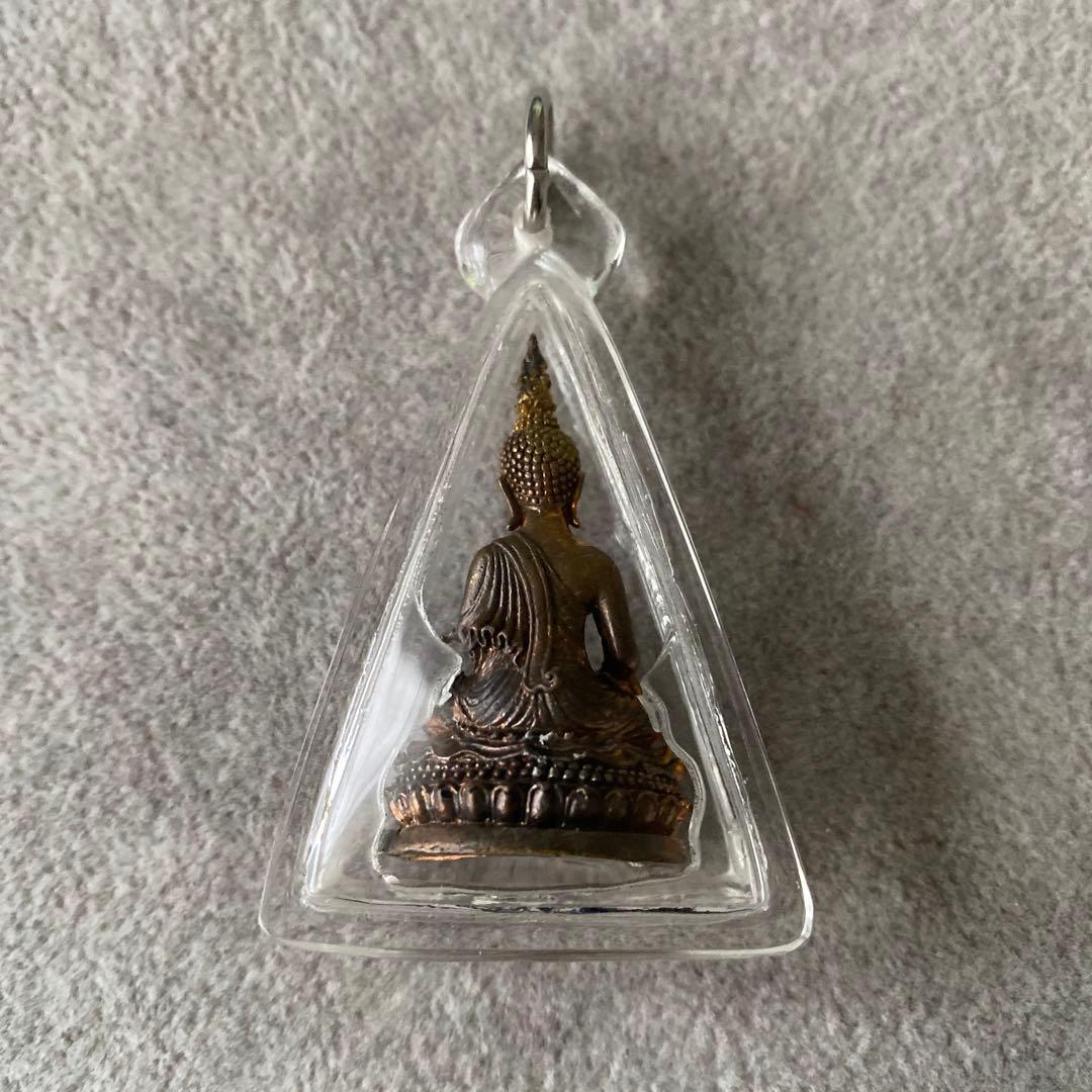 プラクルアン プラサラパットヌーク ワット・チュムナム 2013年 魔除 御守り