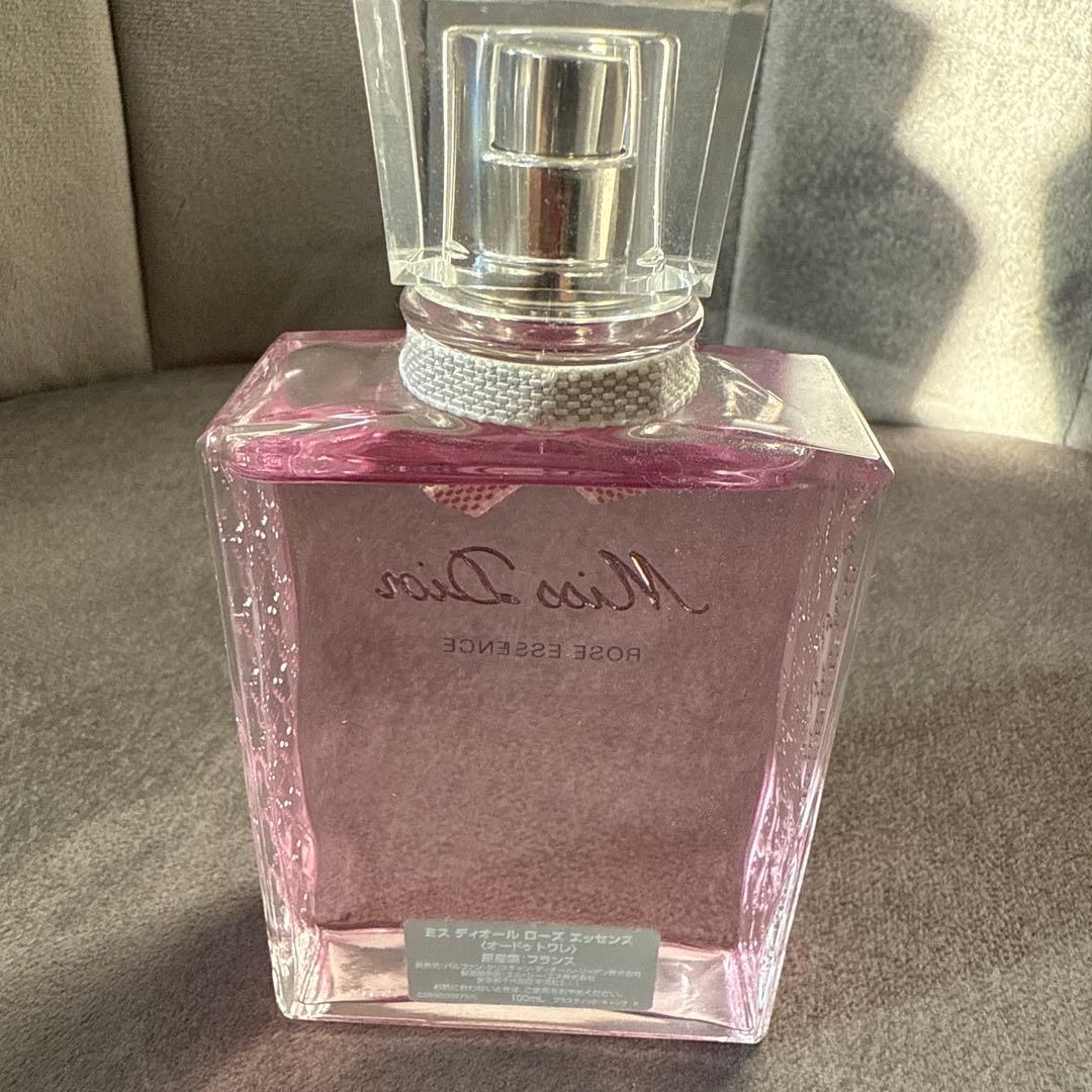 商品名】 ミスディオール ローズエッセンス オードゥトワレ 香水100mL