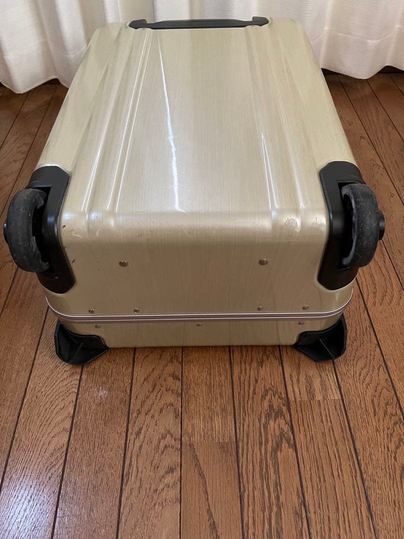 tocushino　ゼロハリ2輪　ポリカボネート　キャリーケース 中古品