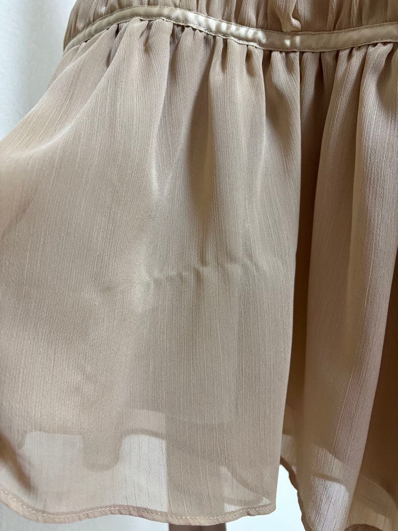 ショルダーリボンシフォンブラウス　ベージュ　ポローラ　poloura