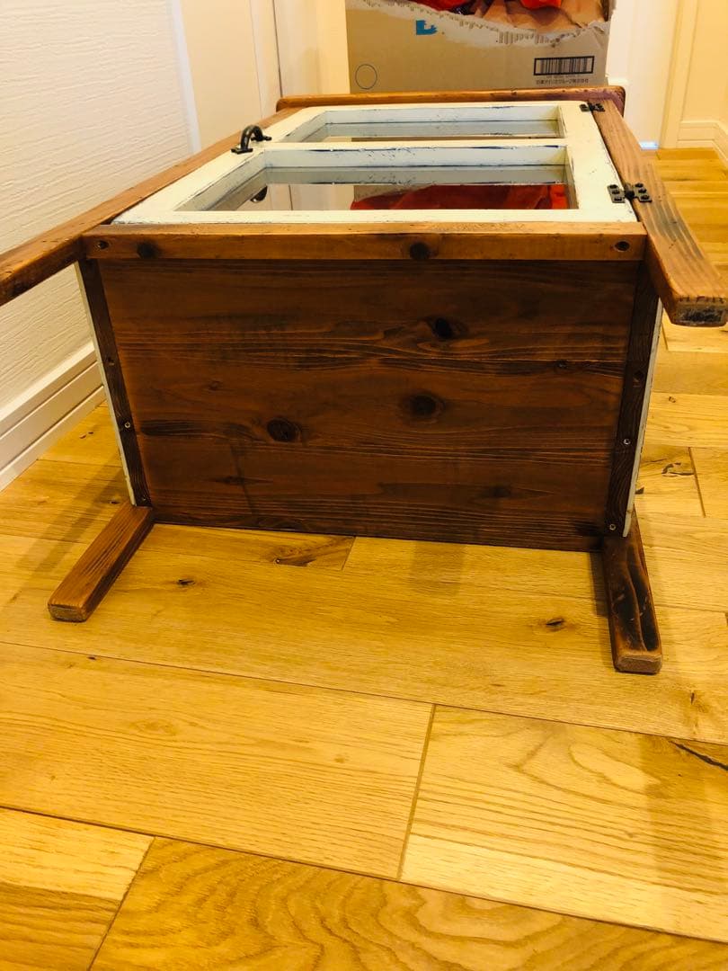 アンティーク　カップボード　ビンテージ　木製ガラス扉ラック 中型　高さ100