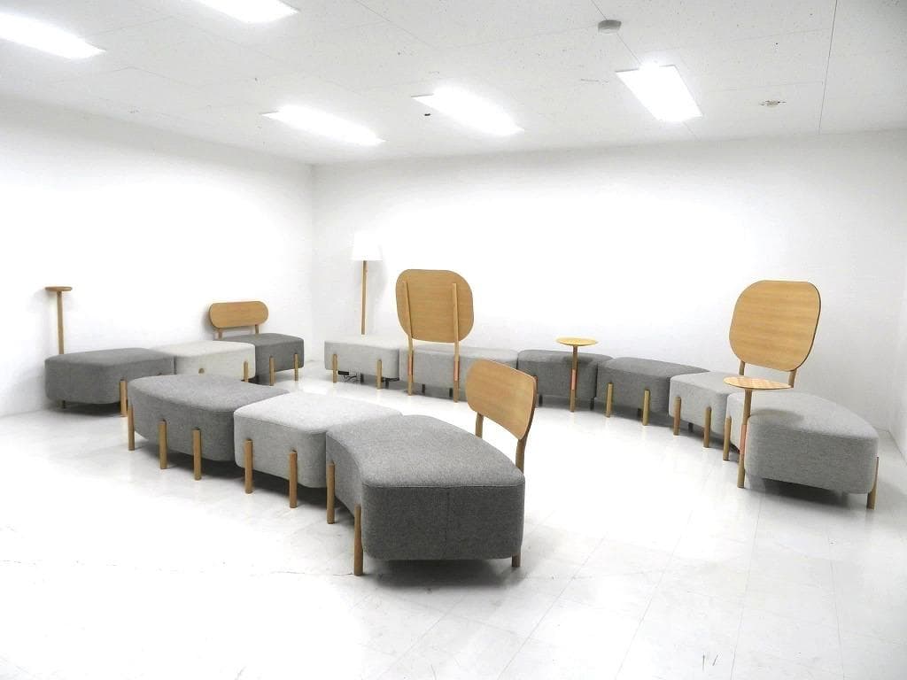 展示品　カリモク　ドラドラ　北欧　オーク材　ソファ オットマン　ラウンジチェア