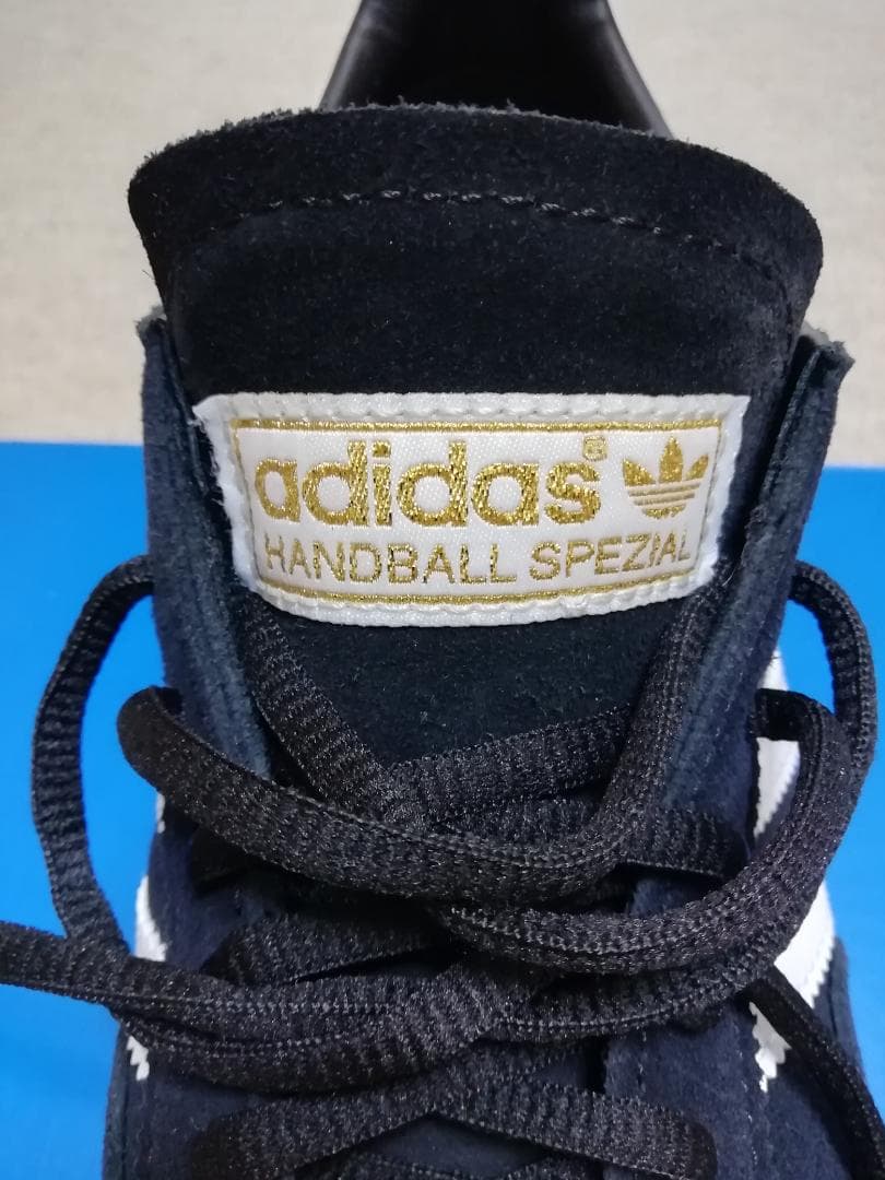 adidas　HANDBALL SPEZIAL 23cm