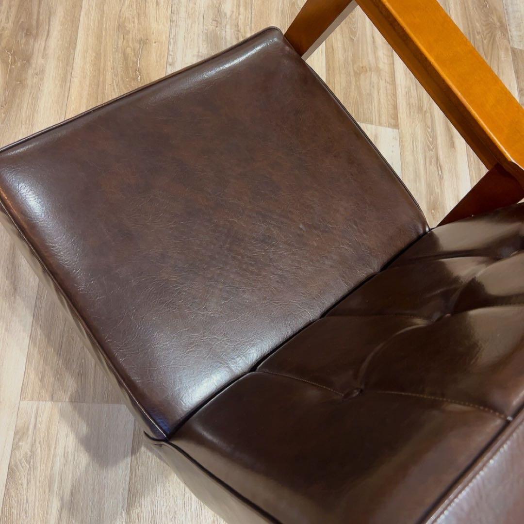 1人掛けソファ　片肘　ミルキーコーク