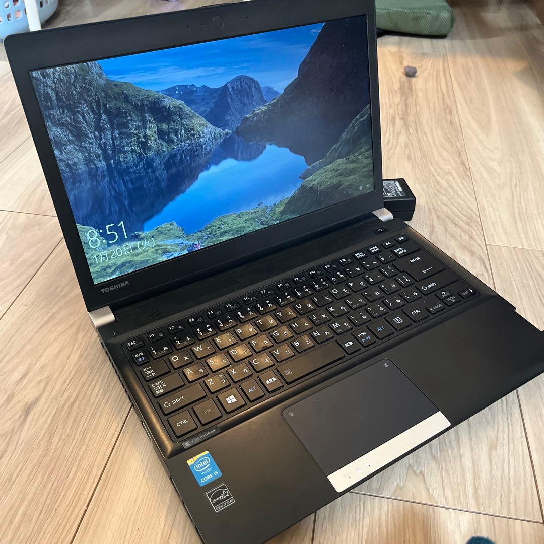 Windowsノート本体 TOSHIBA dynabook core i5 8GB SSD 334GB