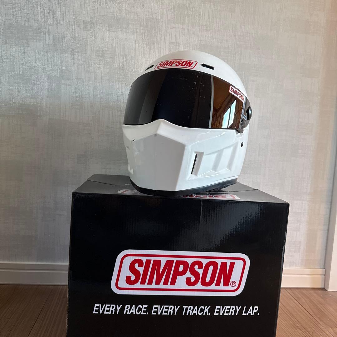 SIMPSONフルフェイスヘルメット（ホワイト）