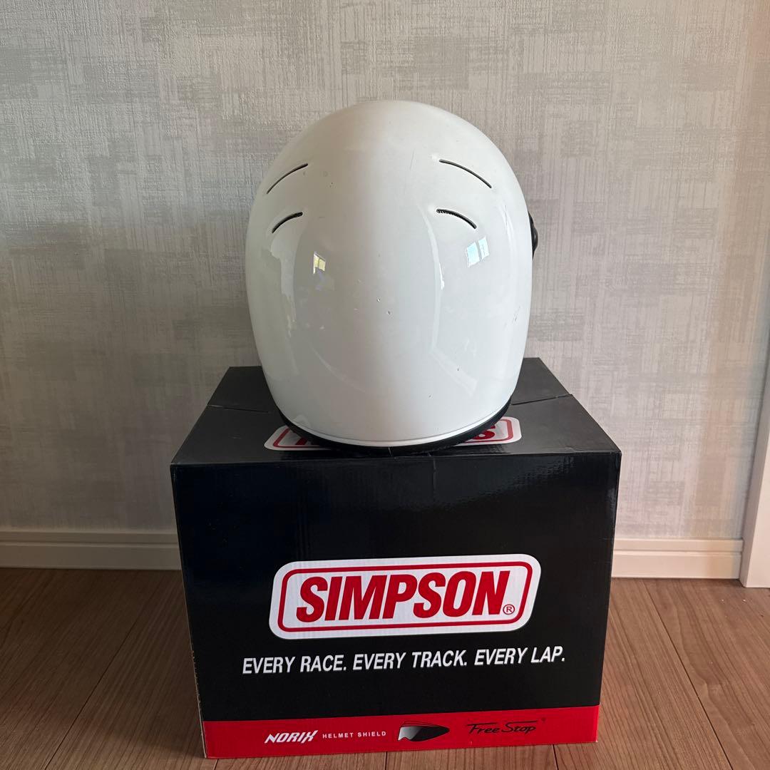 SIMPSONフルフェイスヘルメット（ホワイト）