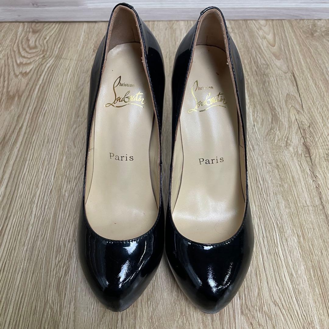 美品＊Christian Louboutin ラウンドトゥ ハイヒール　パンプス