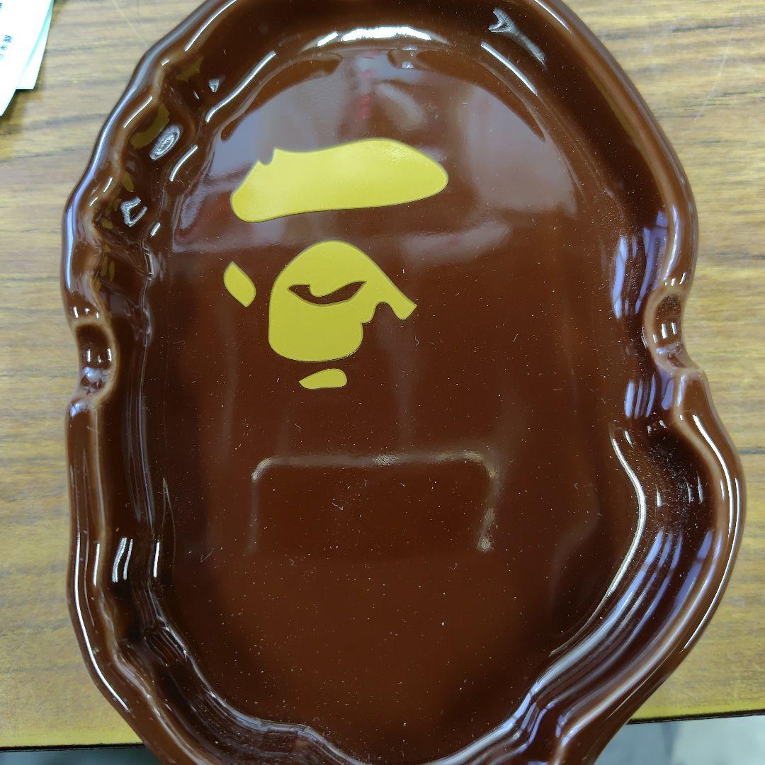 BAPE 陶器製顔デザイン灰皿