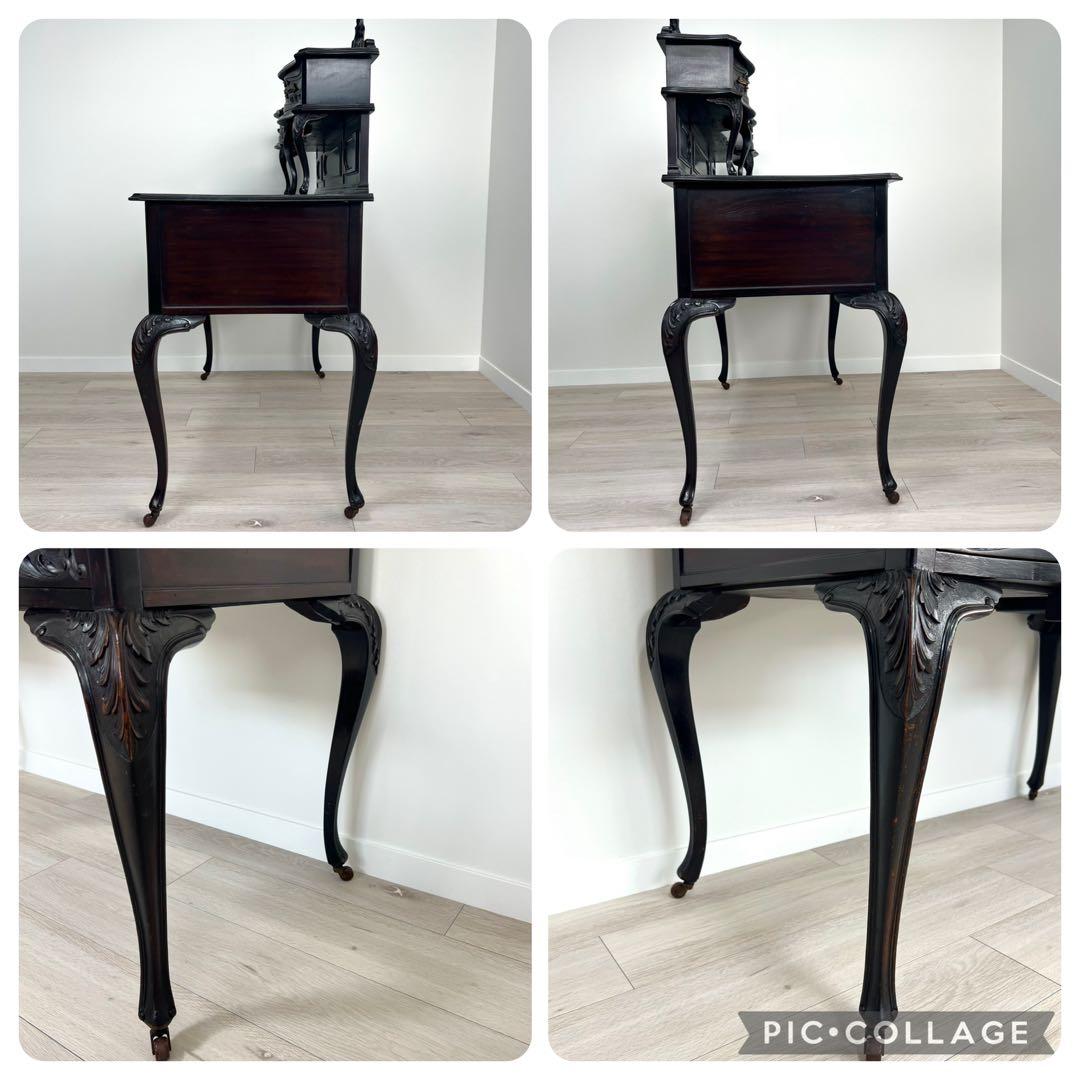 ビクトリアンデスク　ヨーロッパアンティーク家具　　猫脚　彫刻　英国　イギリス