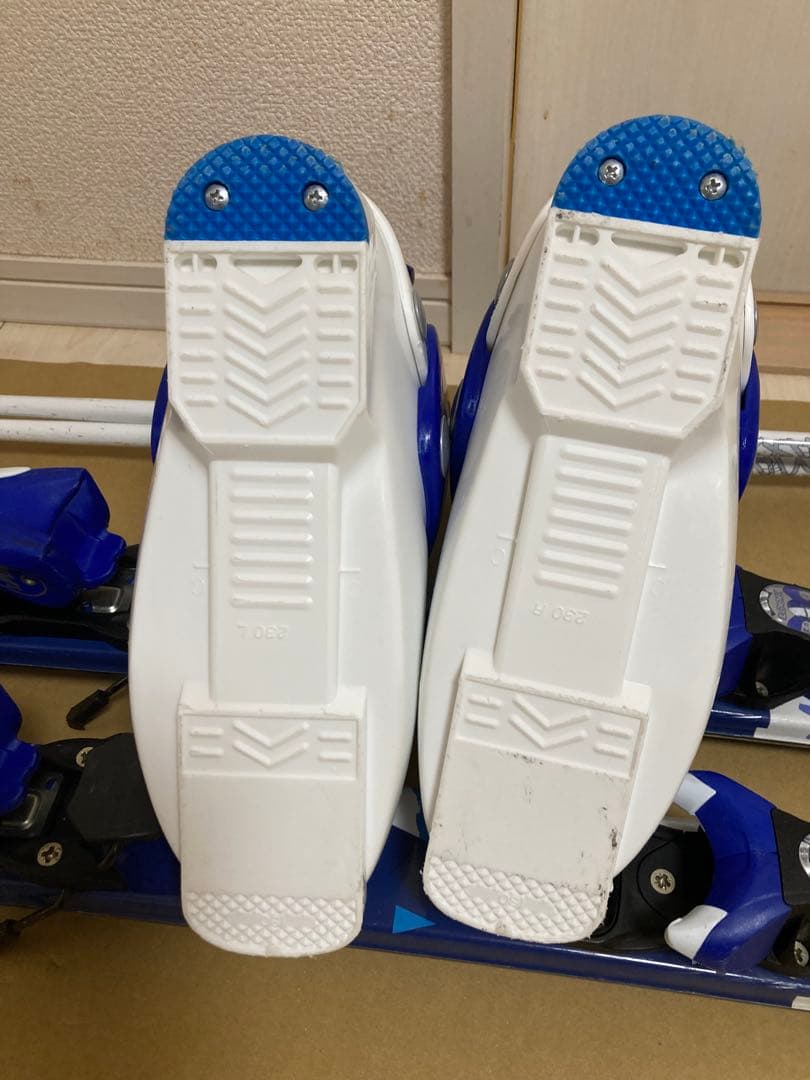 KAZAMA キッズ用スキー板126cm ブーツ23cm ストック100cm