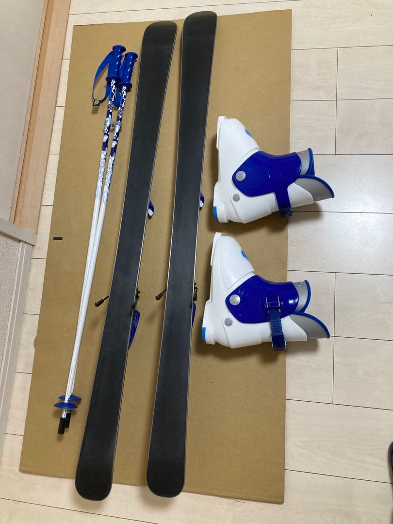 KAZAMA キッズ用スキー板126cm ブーツ23cm ストック100cm