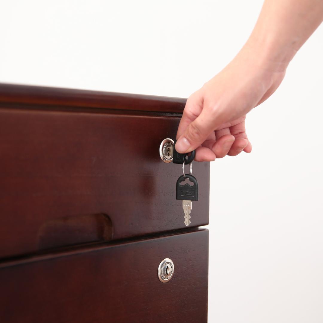 ＜６段＞天然木桐材で軽量！ 組み立て不要 全段カギ付 リビングチェスト ブラウン