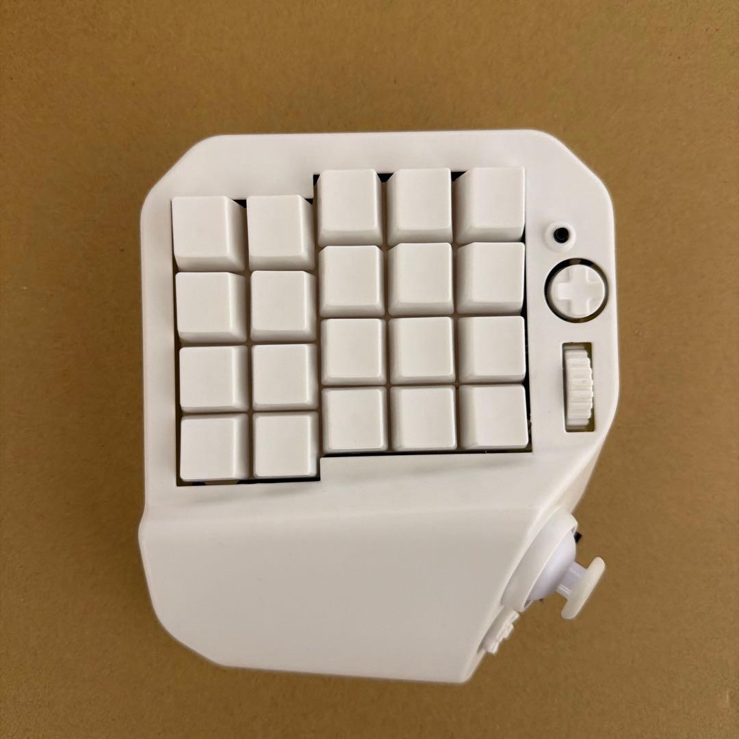 MH-DELTA ホワイトキーボード 本体