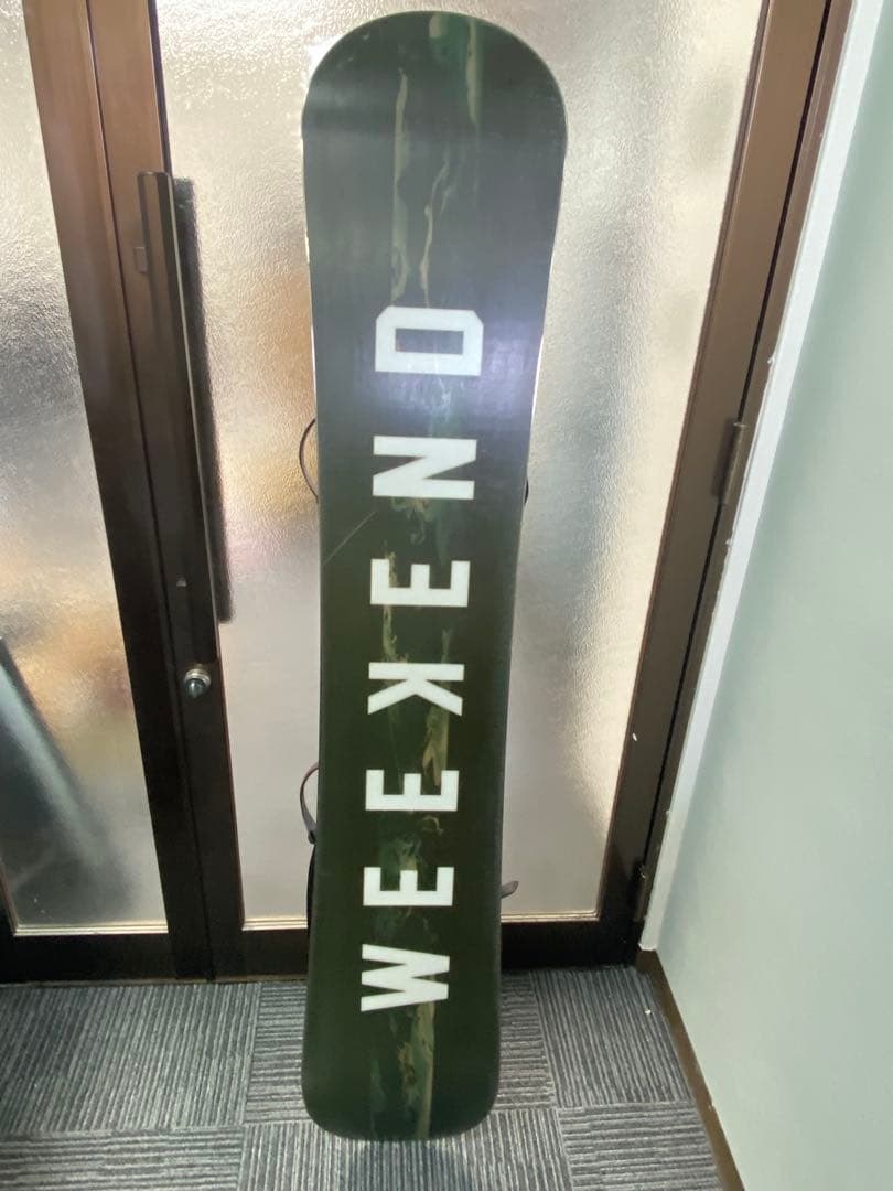 # WEEKENDスノーボードセット ブーツ ケース付き