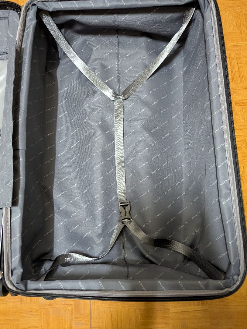 スーツケース　Lサイズ