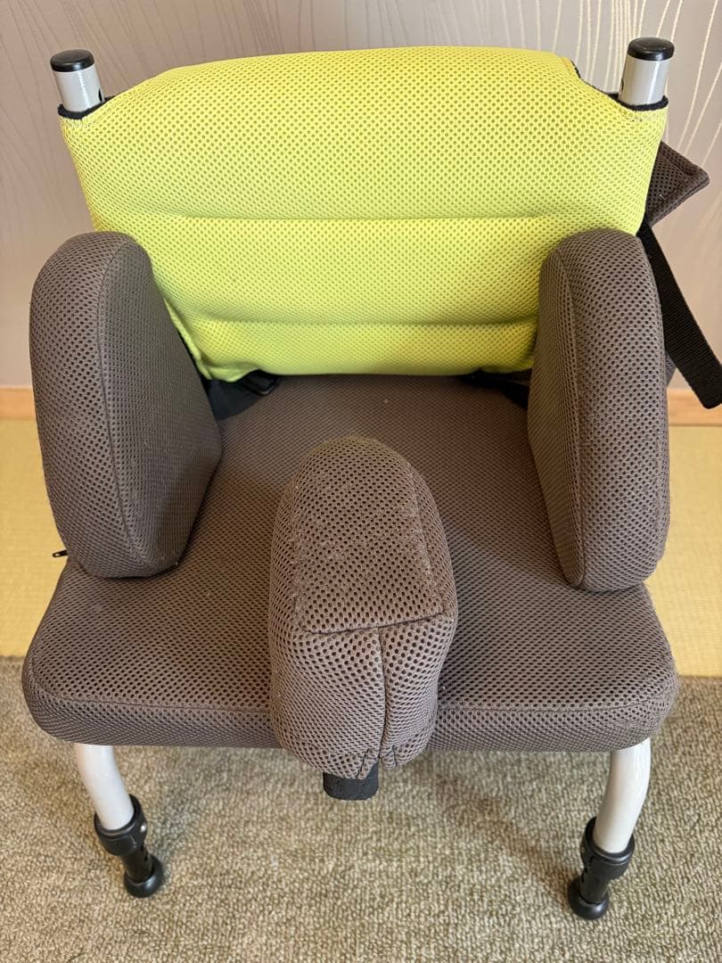 座位保持椅子　レポTS ロータイプ　障害児