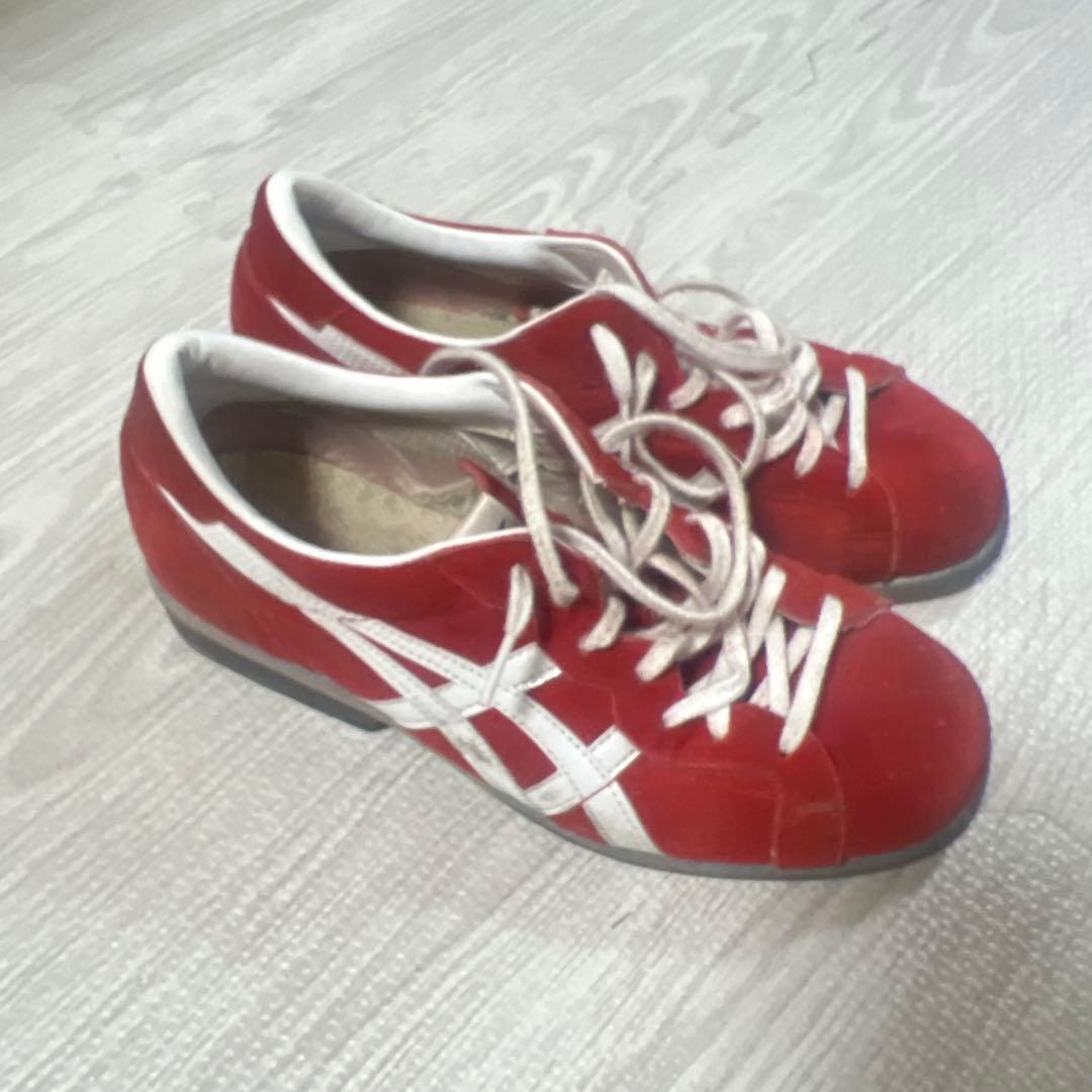 ASICS レッド トレーニングシューズ 日本製　27センチ