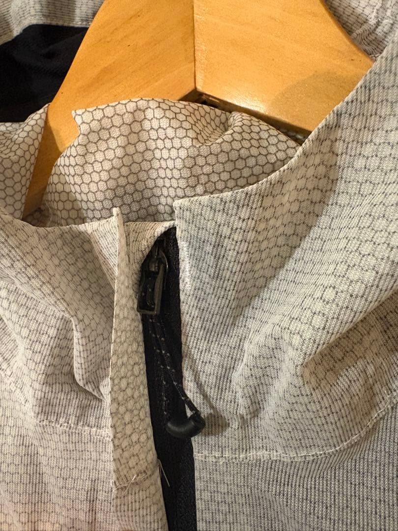 SALOMON サロモン　BONATTI RACE WP JKT