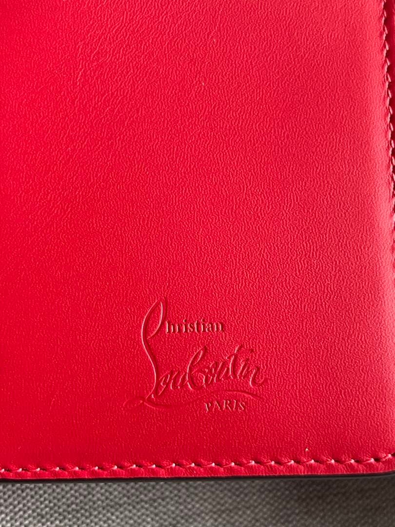 クリスチャンルブタン二つ折ミニウォレット“PALOMA“箱付新品未使用品