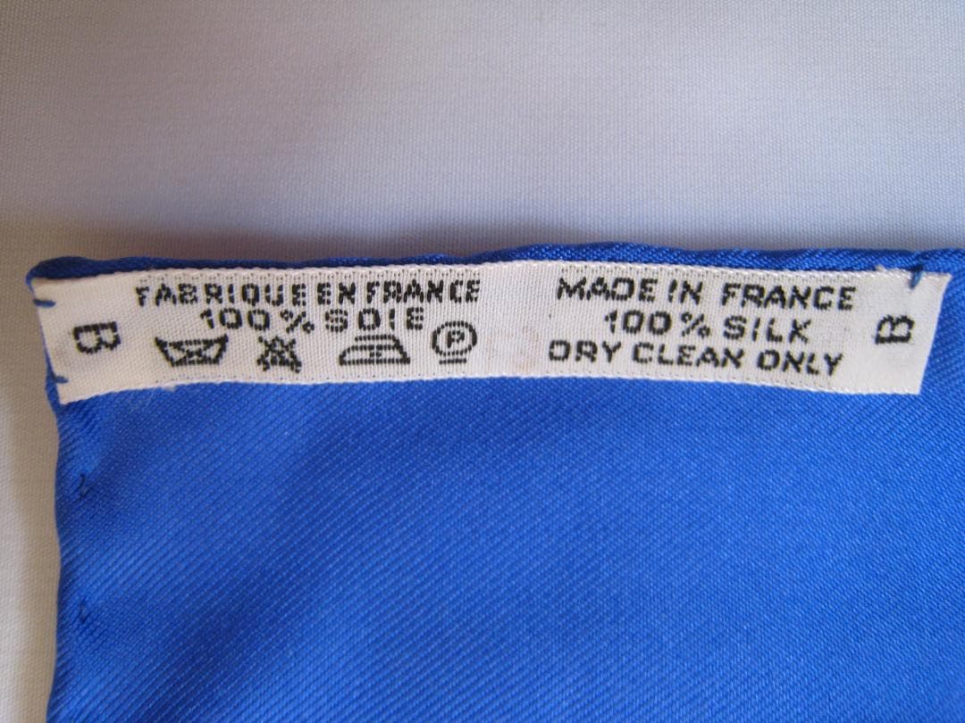 エルメス カレ90 シルクスカーフ 箱付き シミあり スイス購入