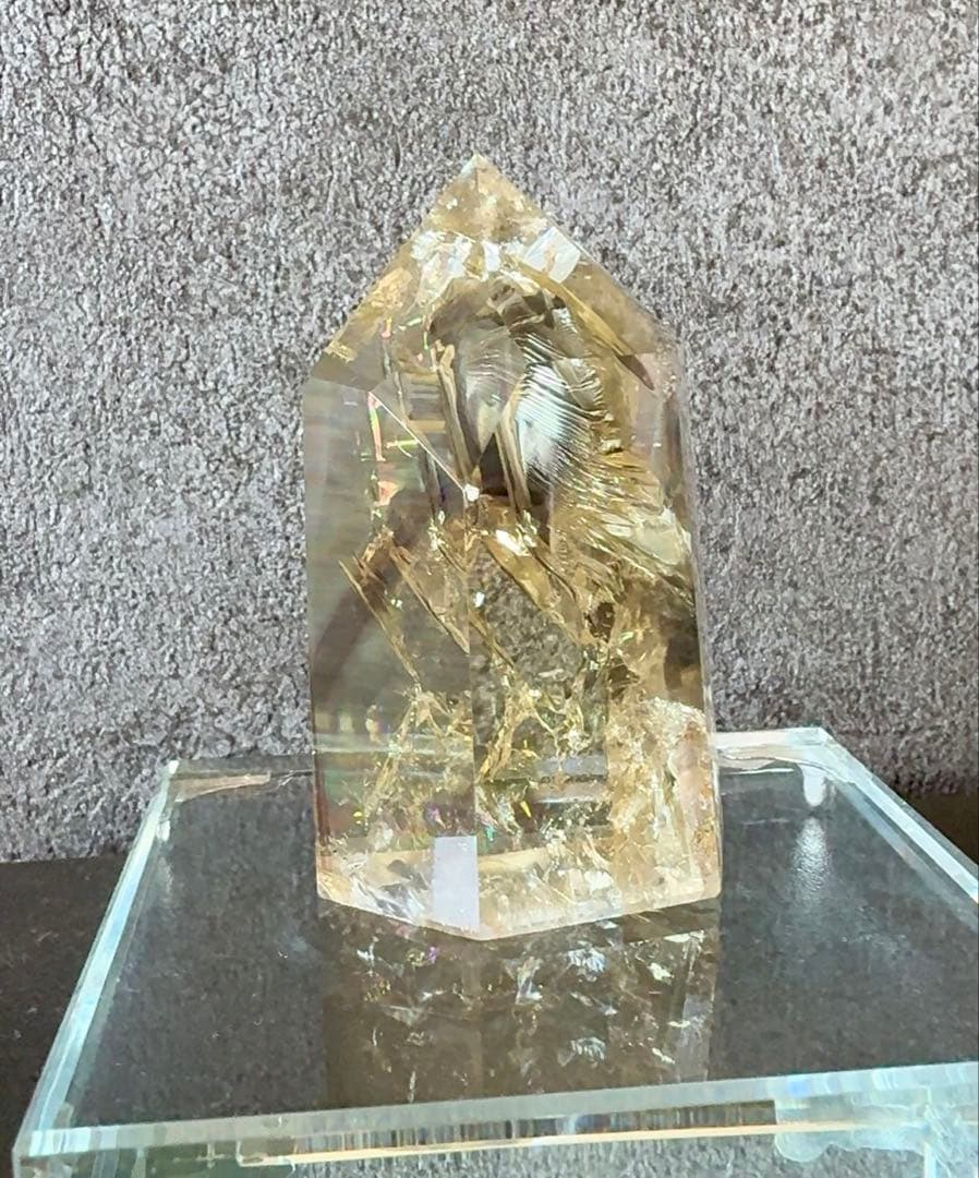 こより　シトリン　タワー　ファントム　虹　レインボー　六角柱　黄水晶