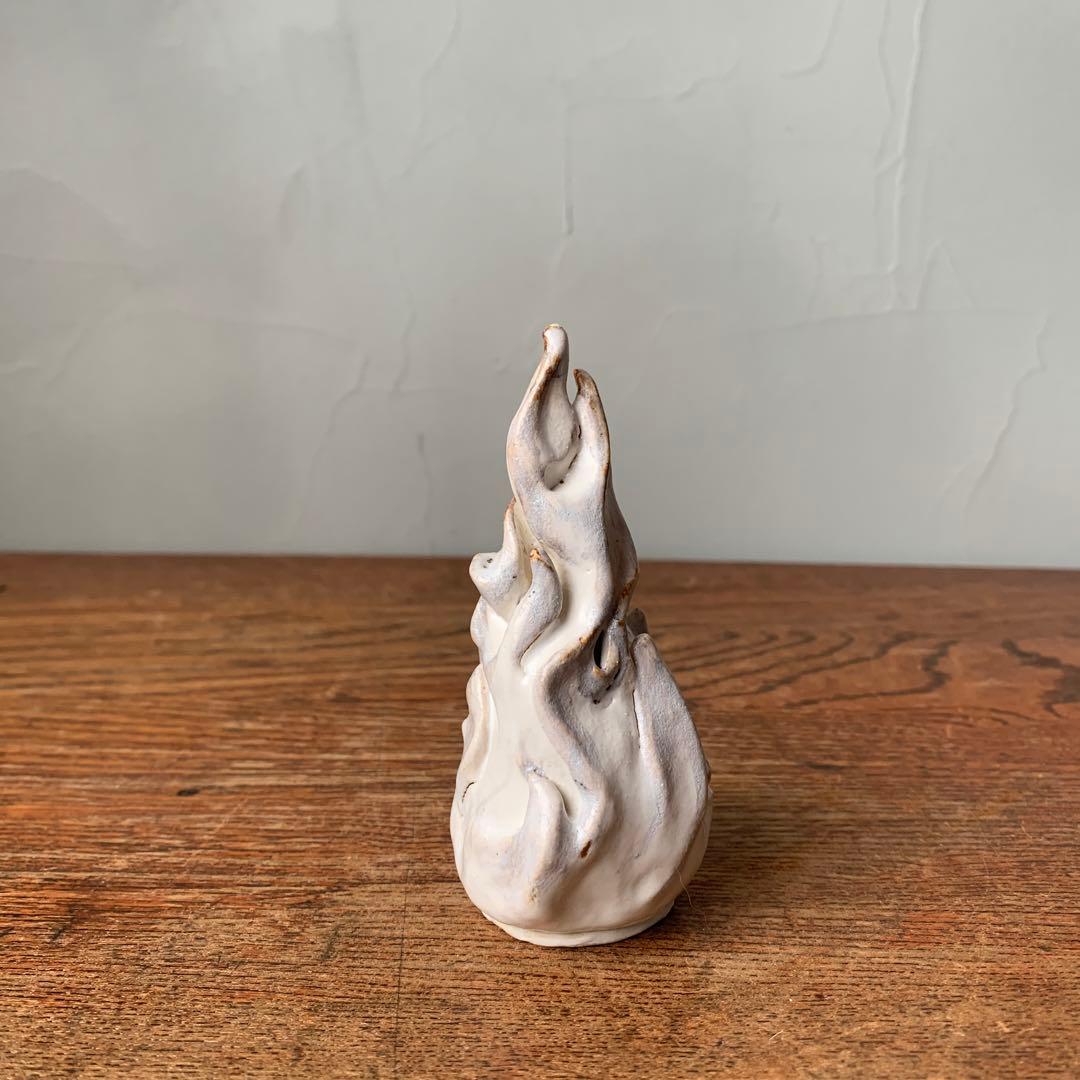 妻の作った　白い炎　香炉　お香立て　陶芸　妖怪　つるべ火