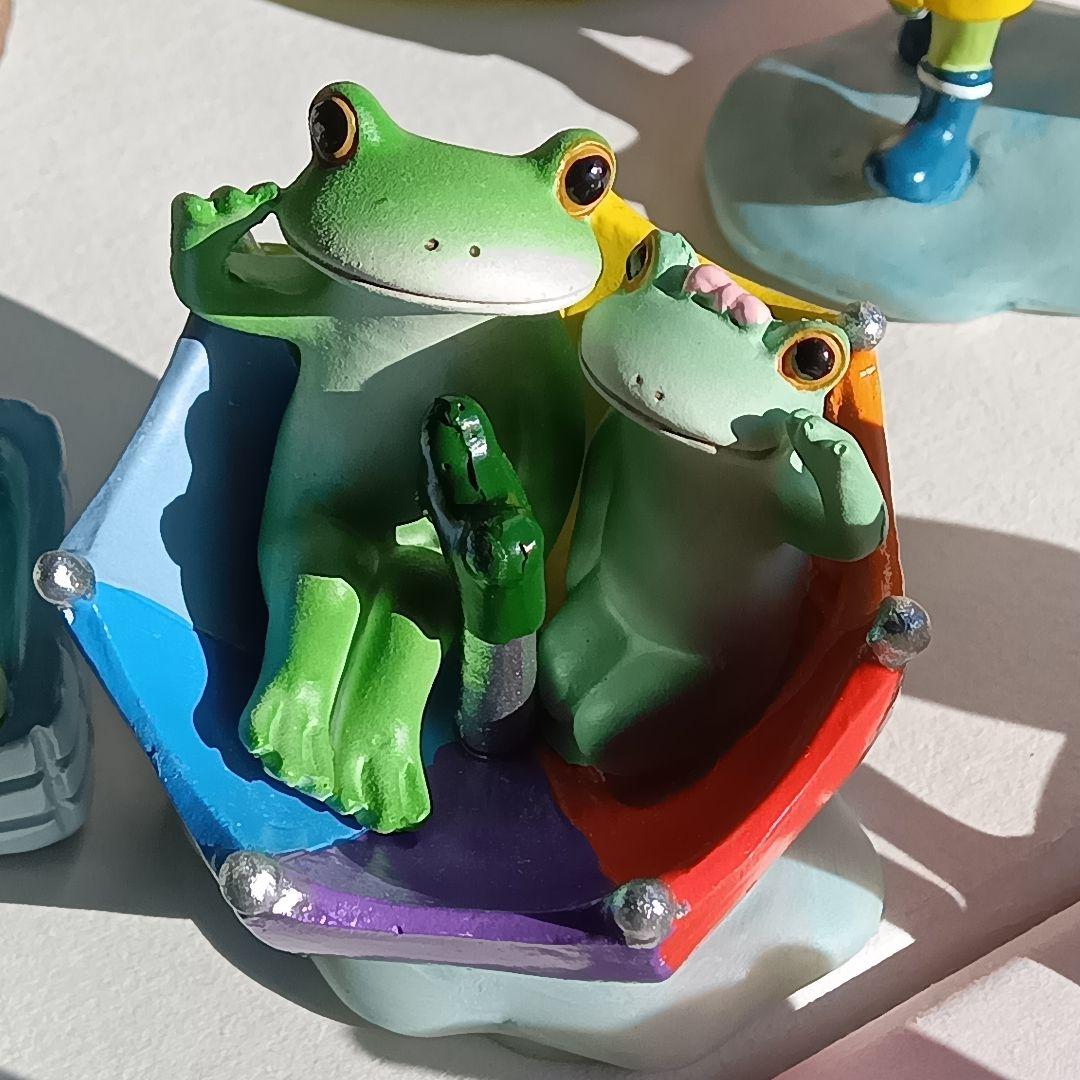 コポーカエル　ペア（カップル）１５点のミニチュア