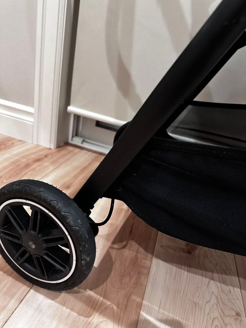 nuna TRIVnext ベビーカー ヌナ トリヴネクスト　グレー