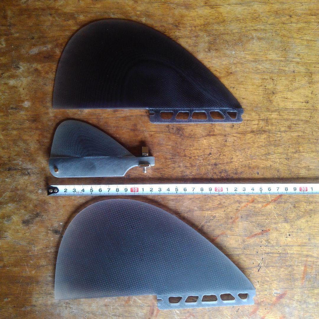 新品・ボロンファイバー製・ビッグハーフムーンキール&ミニセンター・setフィン！