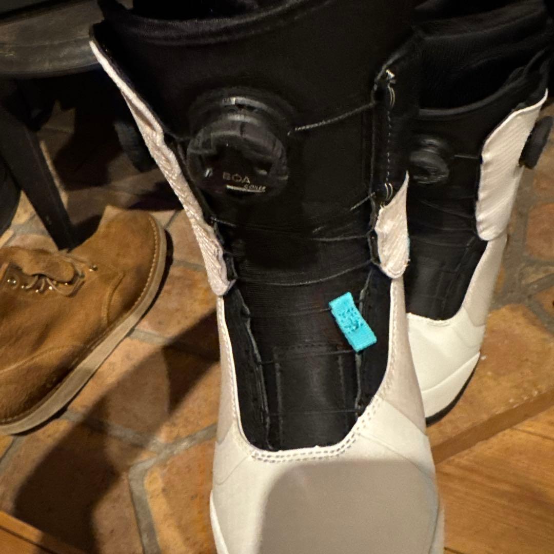 Flux LB-BOAシステム スノーボードブーツ