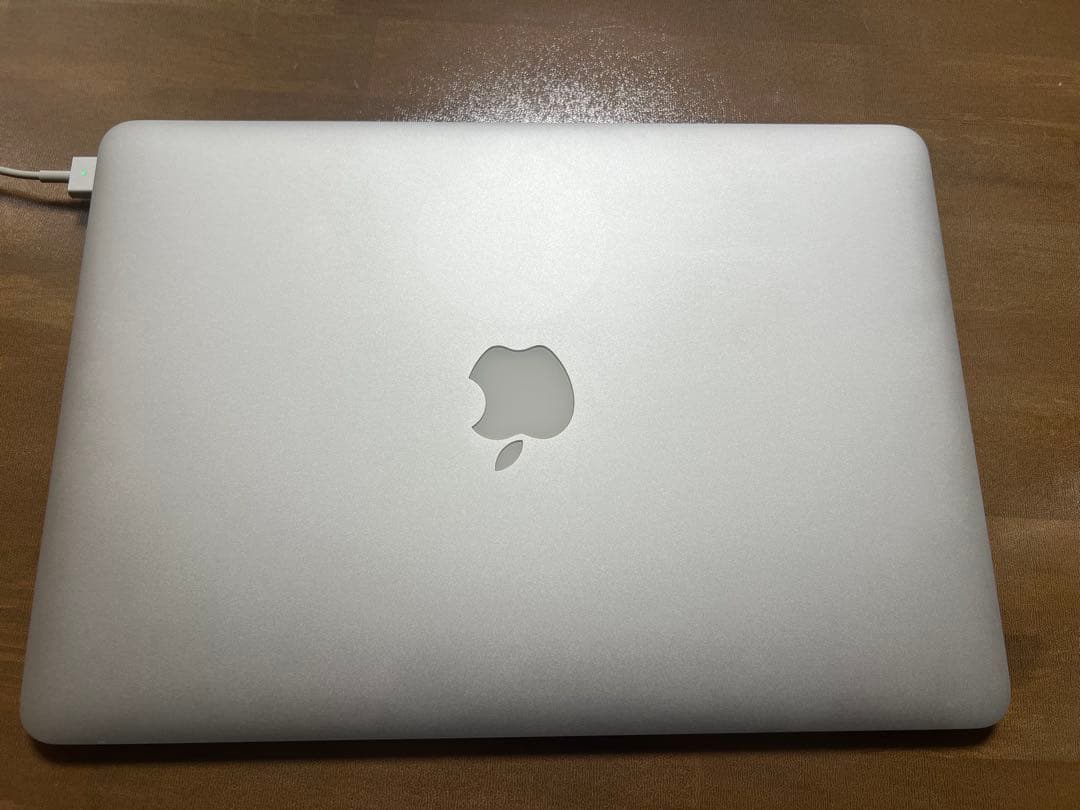 MacBook Air 13インチ　2017年モデル　ワンオーナー　修理歴なし