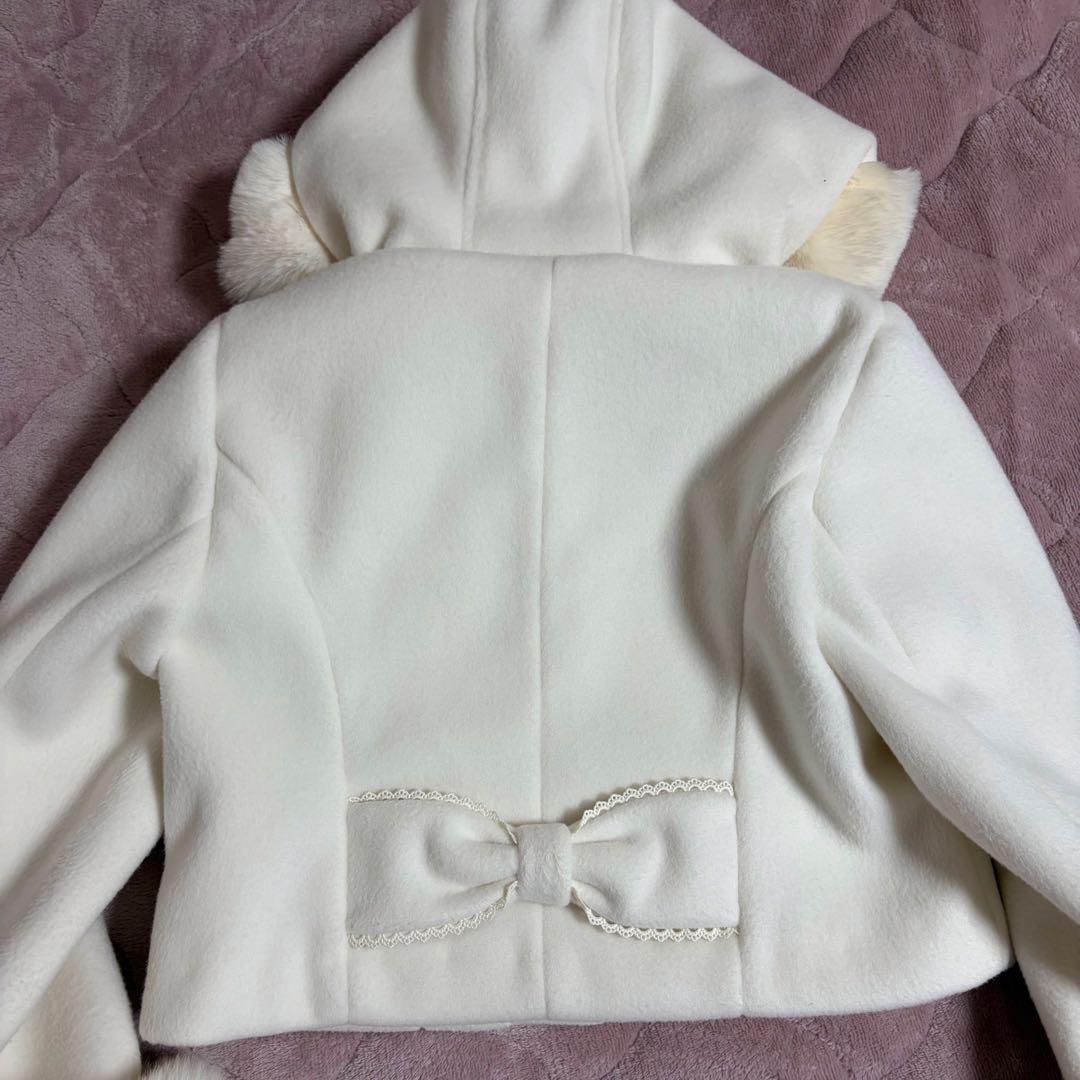 LIZLISA ビジューリボンショートフードコート ホワイト