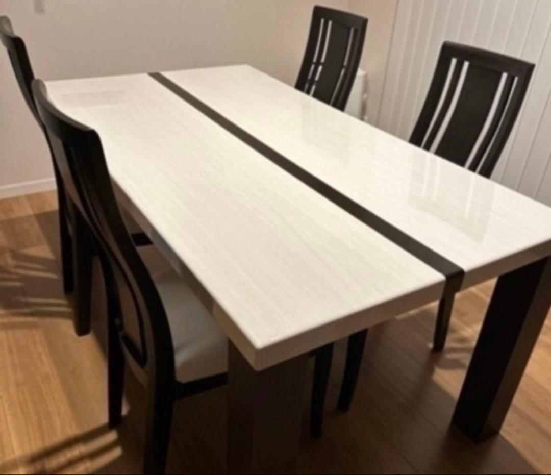 1月限定！特別価格！東京インテリア　ダイニングテーブル　チェア5点セット