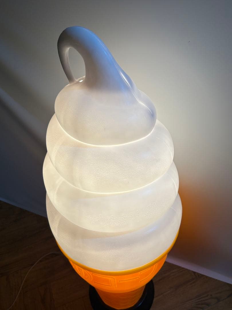 ◆未使用◆点灯確認済◆日世のコーン　ソフトクリームディスプレイ　照明　看板