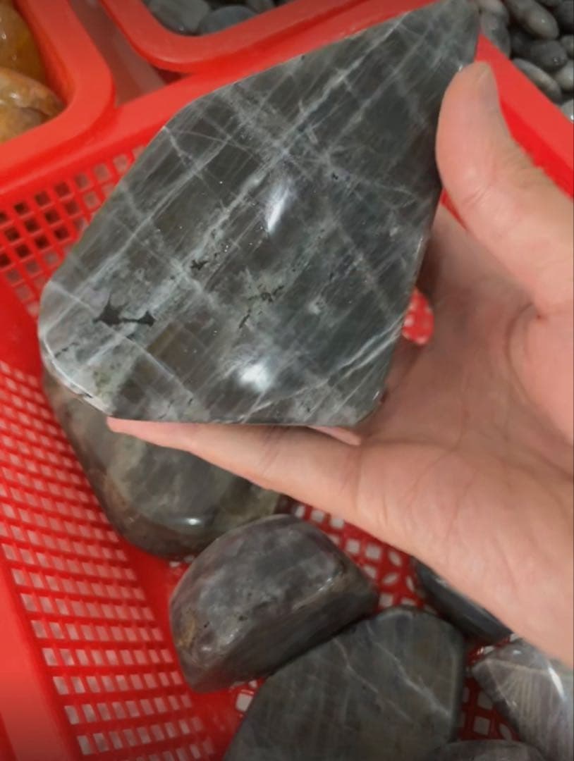 ラブラドライト　マダガスカル産