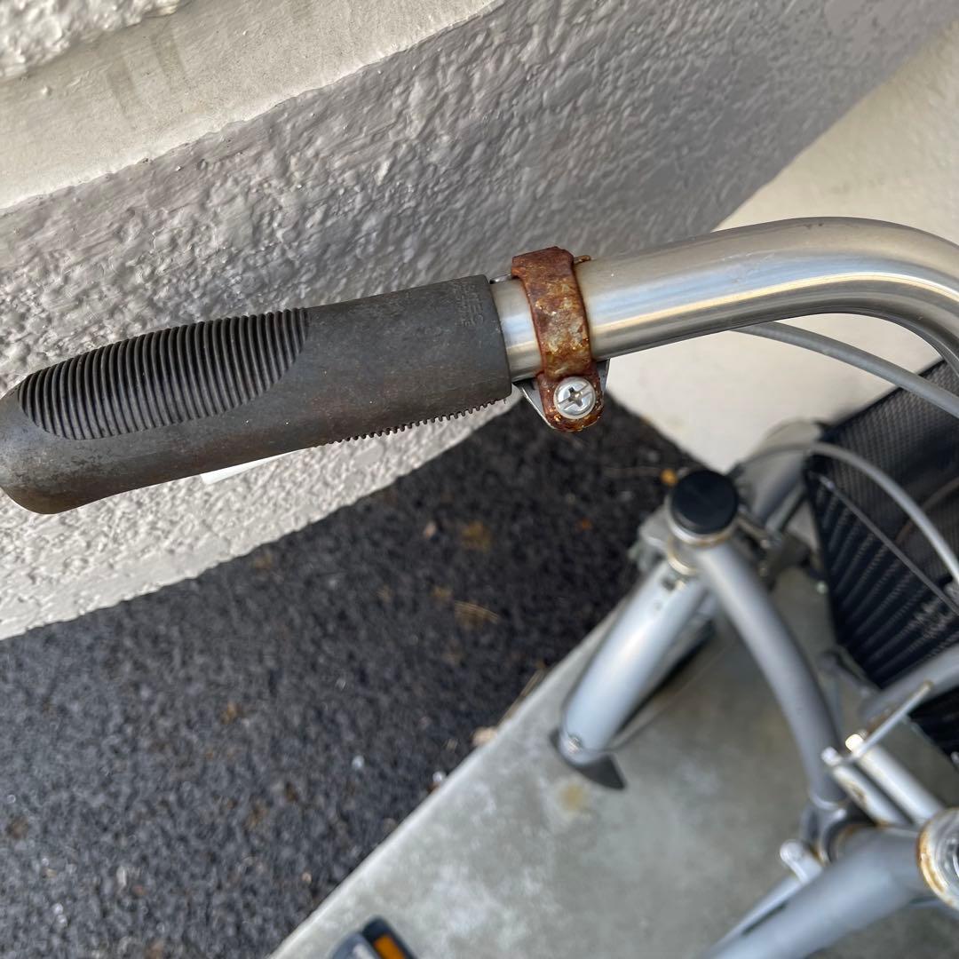 三輪自転車　前２輪自転車 グレー 後部バスケット付き