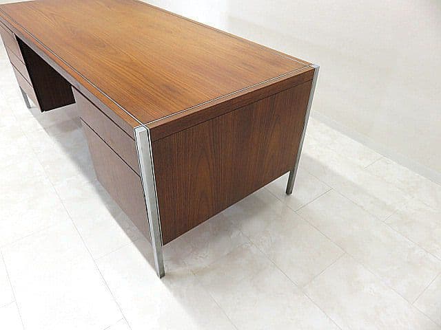 希少品/ヴィンテージ　Knoll/ノール/ノル 　ローズウッド材デスク　両袖机