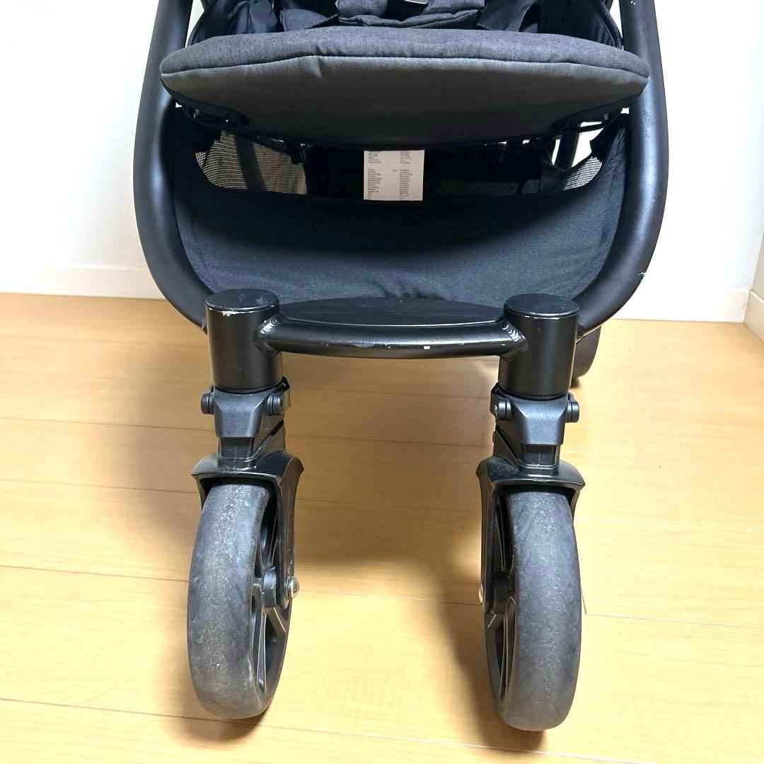 【送料無料】 Joie ライトトラックス4 コール 生後１ヶ月～