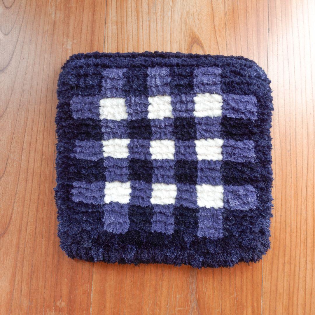 013 ノッティング織 椅子敷き