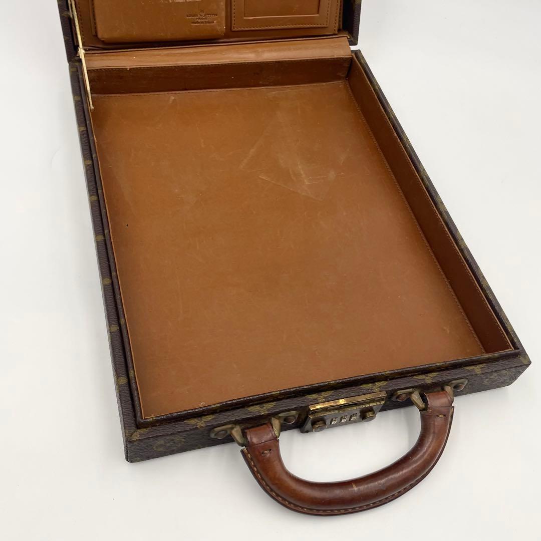 【希少・縦型モデル】ルイヴィトン モノグラム ダイヤルロック アタッシュケース