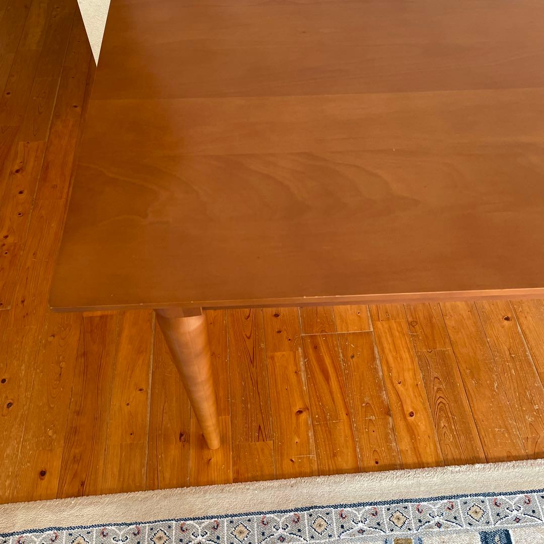 カリモク　ダイニングテーブル（テーブルのみ、送料込み）