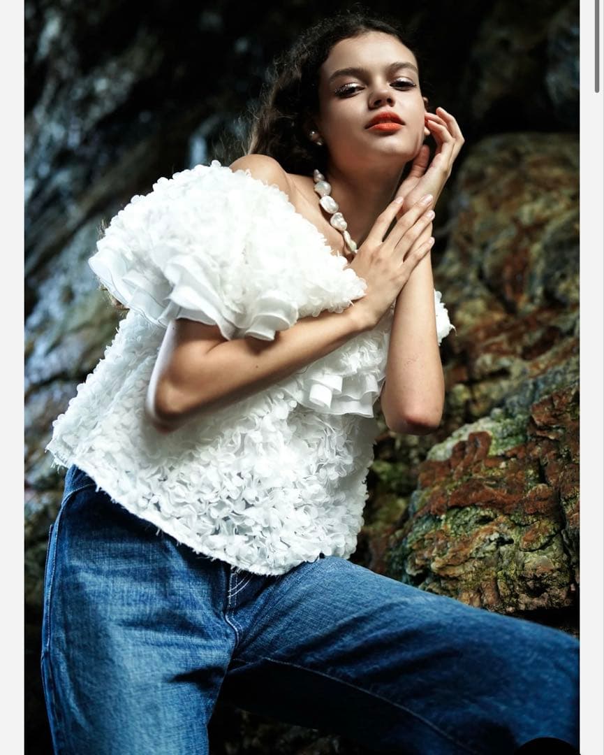 シェリエ 3D flower ruffle tops sheller