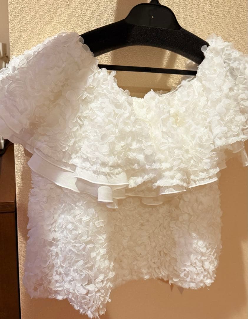 シェリエ 3D flower ruffle tops sheller