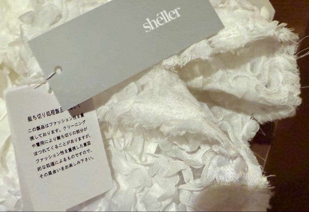 シェリエ 3D flower ruffle tops sheller