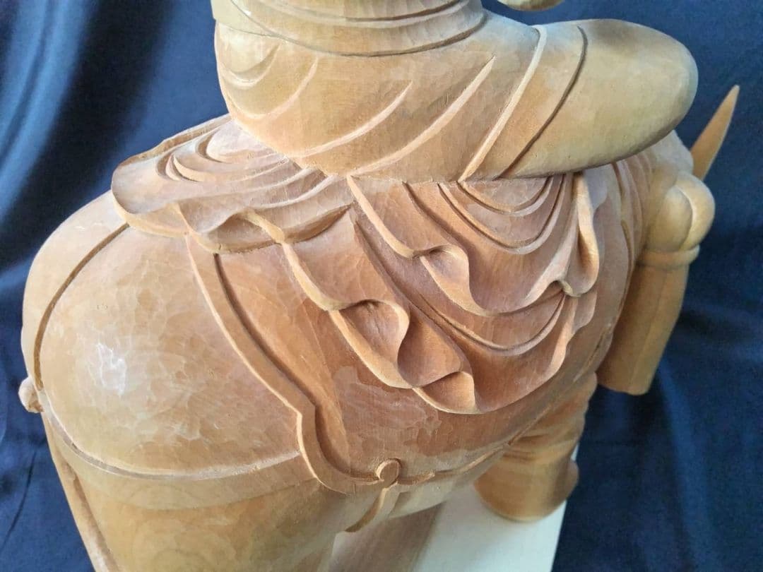 普賢菩薩　木彫り