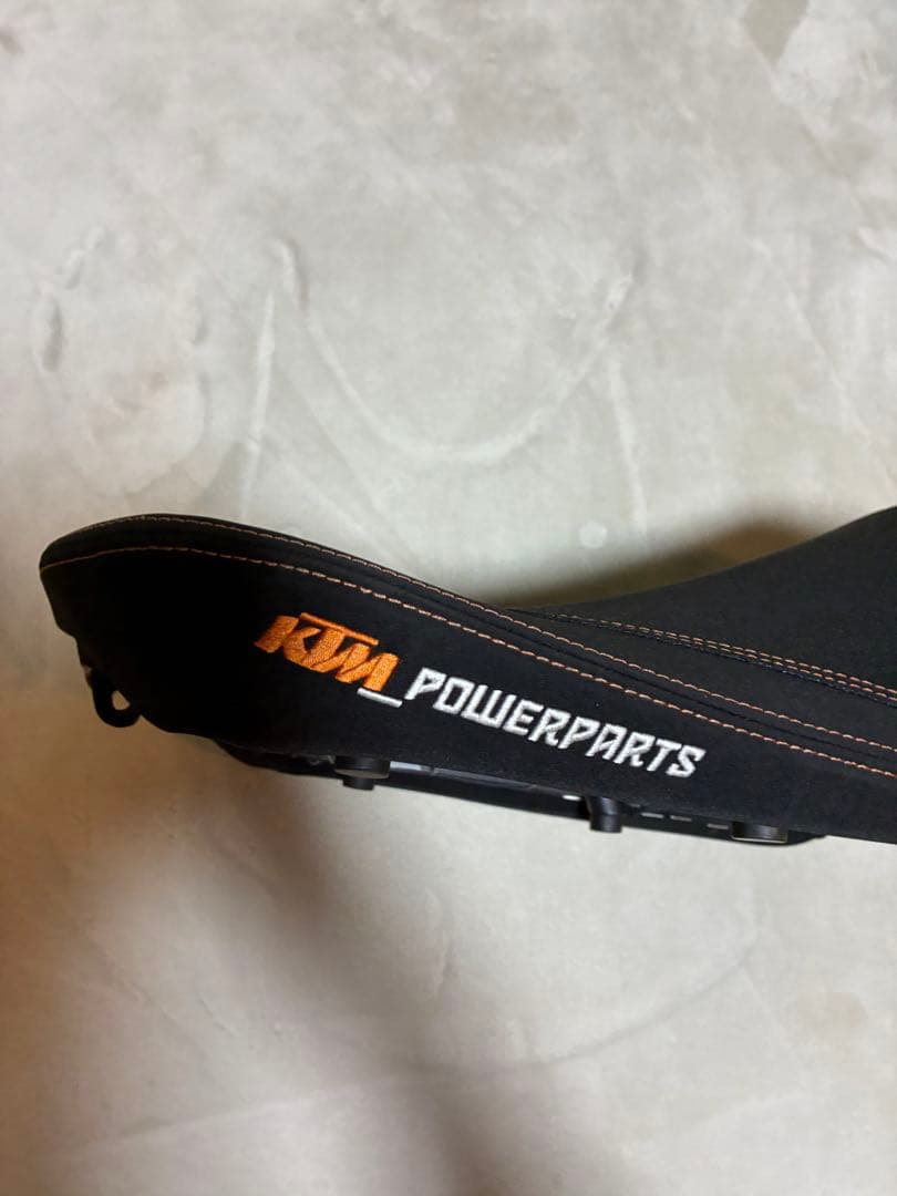 【値下げ】KTM690DUKE エルゴシート