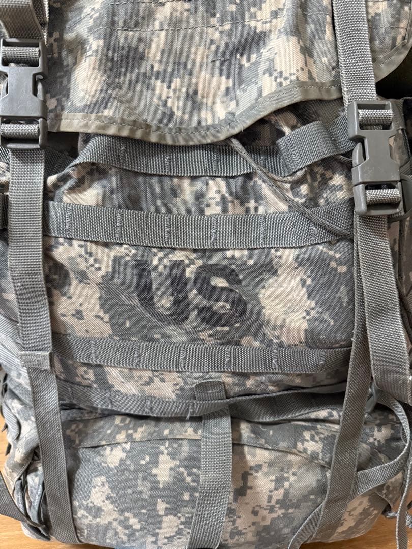 (最終価格)米軍ACU米陸軍 U.S. ARMY MOLLE II 大型リュック