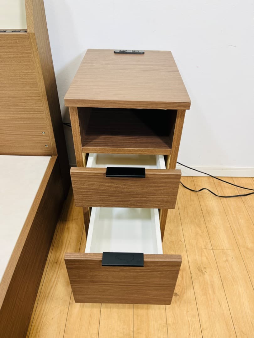 シングルベッド＋マットレス＋ヘッドボード・ナイトテーブル セット