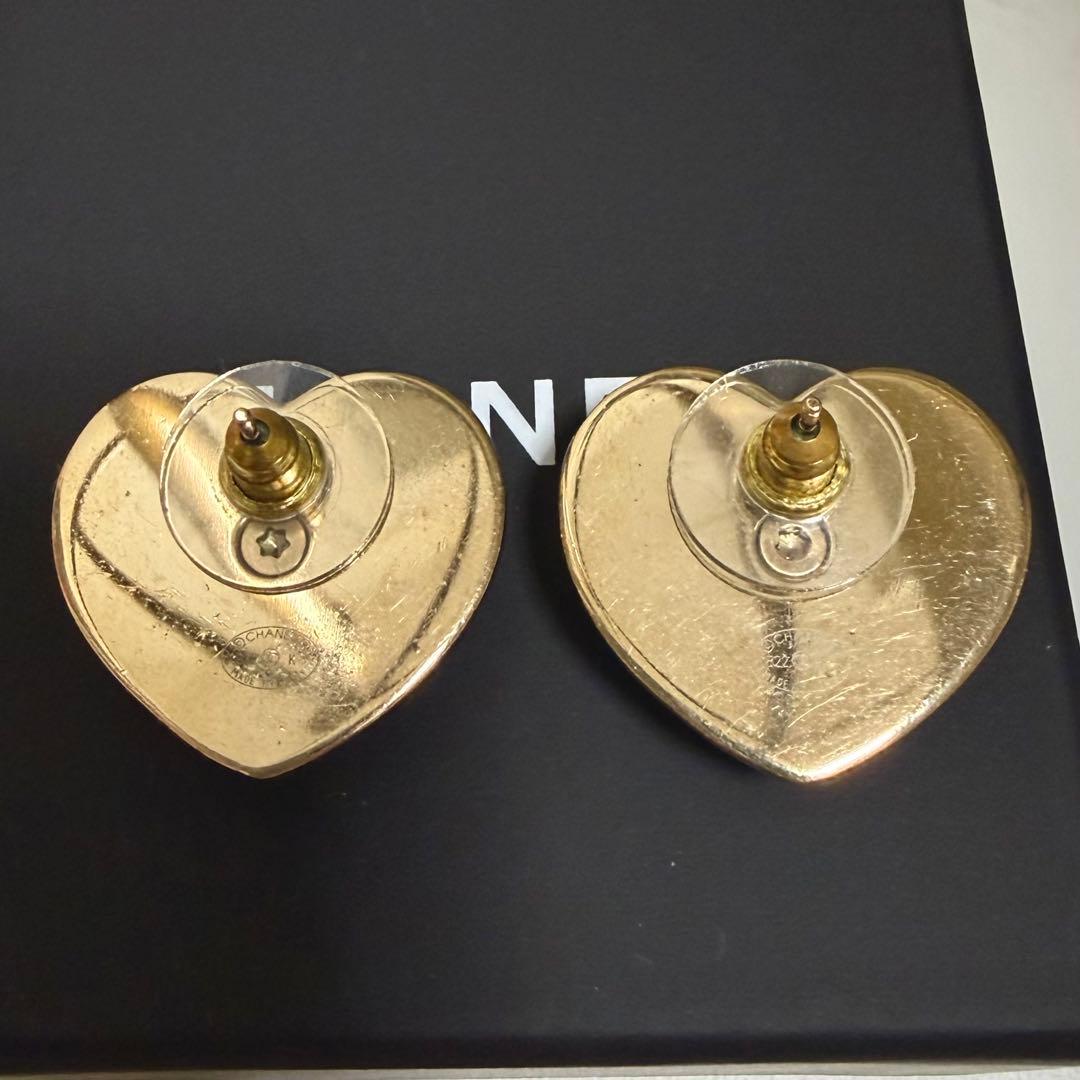 CHANEL シャネル 2022年 ラムスキン ハートピアス　ココマーク